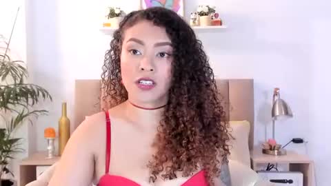 Zoe Gruber online show from 02/10/26, 10:14