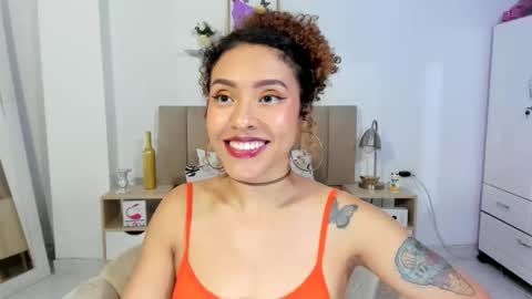 Zoe Gruber online show from 06/11/26, 12:54