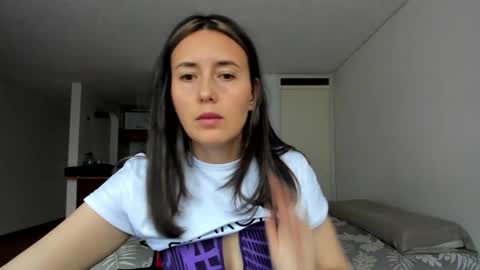 Snapshot of zoe_jeane_beker chatting on 02/11/26, 10:37 ZOE online show from 02/11/26, 10:37