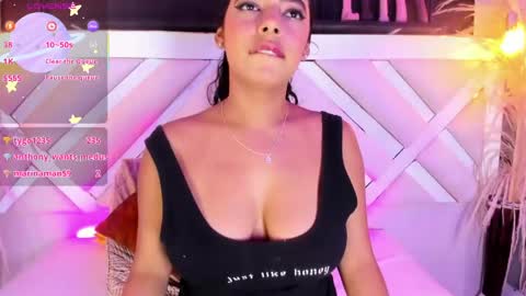Zoey  online show from 06/08/26, 01:28
