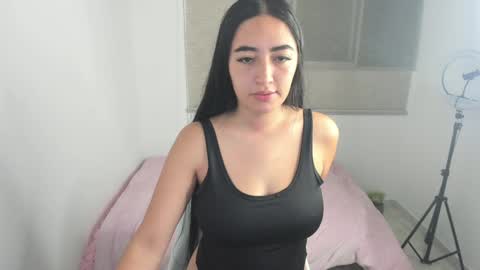 Snapshot of zoe_jones7 chatting on 01/25/25, 02:47 zoe_jones7 online show from 01/25/25, 02:47