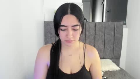 Snapshot of zoe_jones7 chatting on 09/24/25, 03:21 zoe_jones7 online show from 09/24/25, 03:21