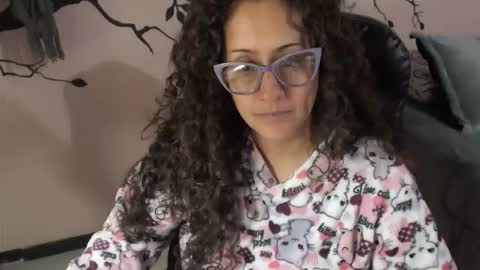 Zoe Koller online show from 10/16/25, 11:33