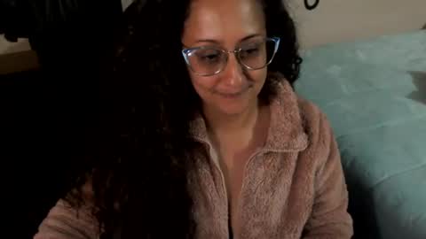 Zoe Koller online show from 06/17/26, 02:25