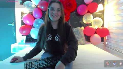 Zoe online show from 02/14/26, 11:51