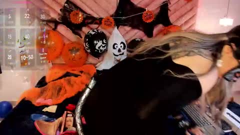 SWEET ZOE online show from 10/25/25, 07:30