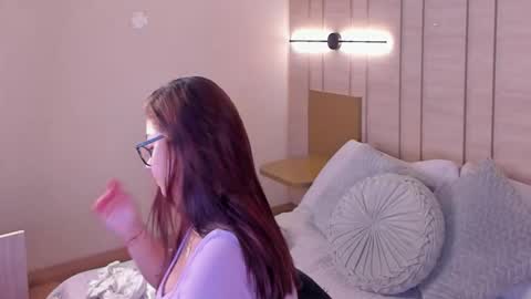 zoe_mhendez online show from 02/04/26, 11:38
