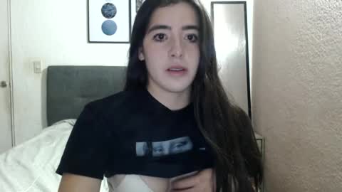 Zoe online show from 02/06/25, 04:10