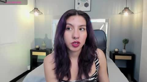 zoe_moreau online show from 03/02/26, 08:26