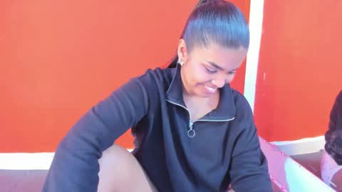 Zoe online show from 02/10/25, 02:08