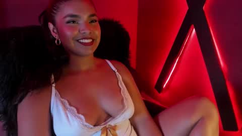 Zoe online show from 10/08/25, 03:04