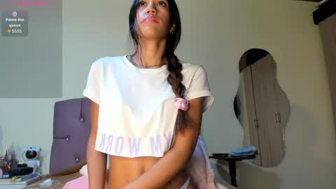 Snapshot of zoe_storm2 chatting on 05/29/26, 12:30 Zoe online show from 05/29/26, 12:30