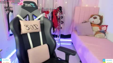 zoe_sullivan_ online show from 02/05/26, 09:25