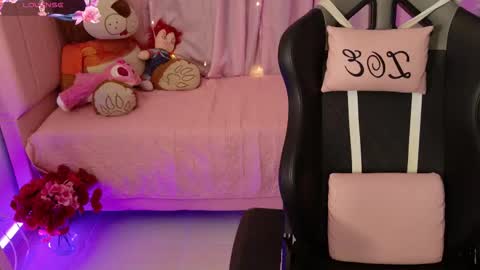 zoe_sullivan_ online show from 03/19/26, 09:13