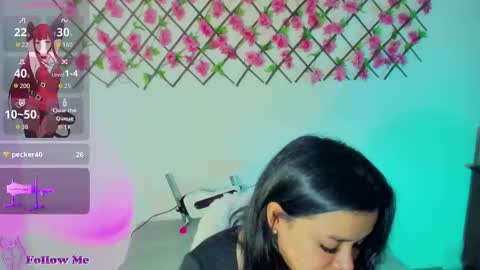 Snapshot of zoe_sweet22 chatting on 12/03/25, 01:02 new count online show from 12/03/25, 01:02