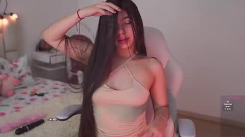 Snapshot of zoe_turnner_18 chatting on 06/19/26, 11:36 Zoe online show from 06/19/26, 11:36