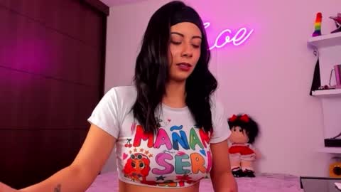 Snapshot of zoecams chatting on 09/10/25, 06:52 zoecams online show from 09/10/25, 06:52