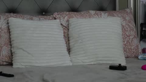 zoecarterx online show from 04/17/26, 05:43
