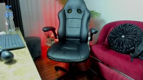 Zoe online show from 04/18/26, 09:59