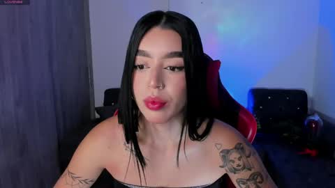 Snapshot of zoee_jackson chatting on 05/05/26, 02:08 zoee jackson online show from 05/05/26, 02:08