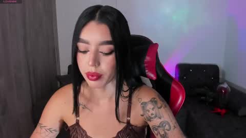 Snapshot of zoee_jackson chatting on 05/10/26, 03:33 zoee jackson online show from 05/10/26, 03:33