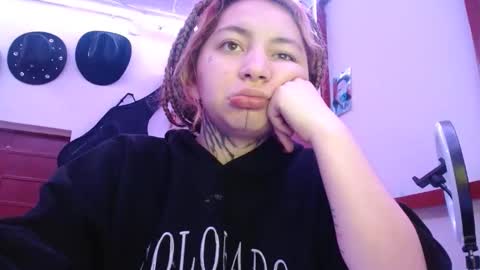 Snapshot of zoee_jhonnyy chatting on 01/18/25, 09:56 zoee jhonnyy online show from 01/18/25, 09:56