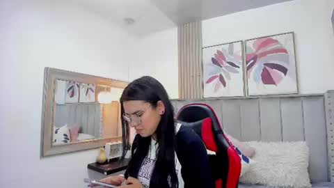 Snapshot of zoee_jhonson chatting on 06/09/26, 07:36 zoee_jhonson online show from 06/09/26, 07:36