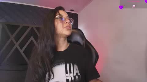 Zoe 3 online show from 03/24/26, 05:29