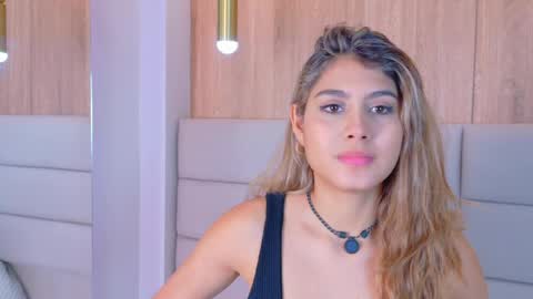 Zoe online show from 04/01/26, 01:41