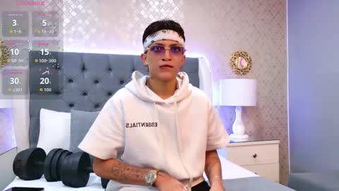 Zoe Krug online show from 12/17/25, 11:38