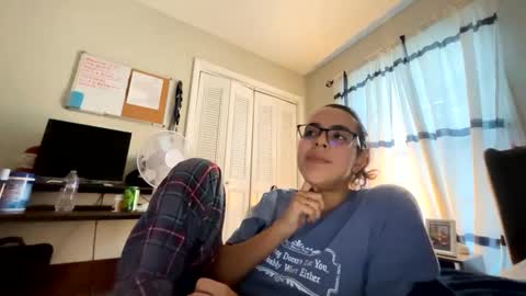 LovelyLatin25 online show from 10/01/25, 10:49