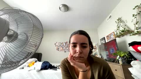 LovelyLatin25 online show from 10/22/25, 03:56