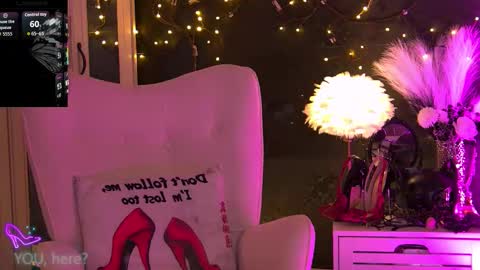 ZoeMesmerize online show from 11/03/25, 11:33