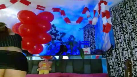 zoemi online show from 02/18/25, 05:09