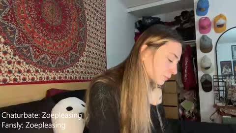 Snapshot of zoepleasing chatting on 09/24/25, 12:36 zoepleasing online show from 09/24/25, 12:36