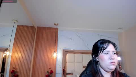 Snapshot of zoes_mile chatting on 01/07/26, 11:45 Zoes online show from 01/07/26, 11:45