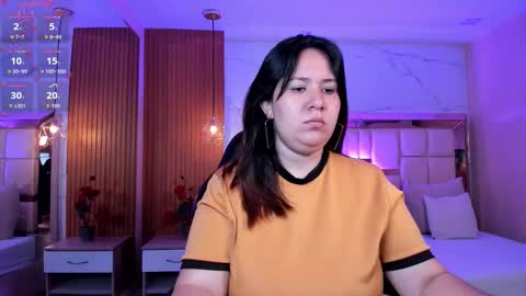 Snapshot of zoes_mile chatting on 02/20/26, 11:54 Zoes online show from 02/20/26, 11:54