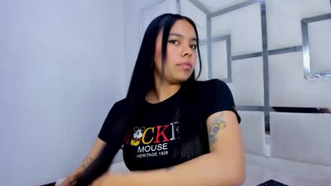 ZoeSwam online show from 10/22/25, 11:32