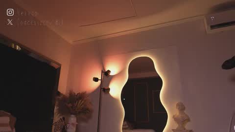 zoevidal_ online show from 02/15/26, 12:03