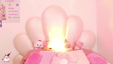 zoewillian online show from 11/08/25, 12:55