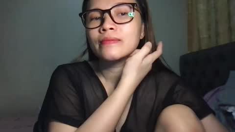 Snapshot of zoey_foryou chatting on 02/17/25, 11:02 zoey_foryou online show from 02/17/25, 11:02