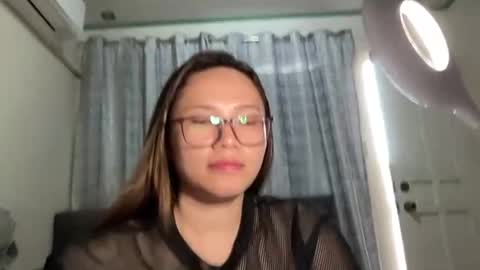 Snapshot of zoey_foryou chatting on 10/21/25, 04:13 zoey_foryou online show from 10/21/25, 04:13