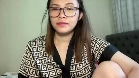 zoey_foryou online show from 12/03/25, 01:46