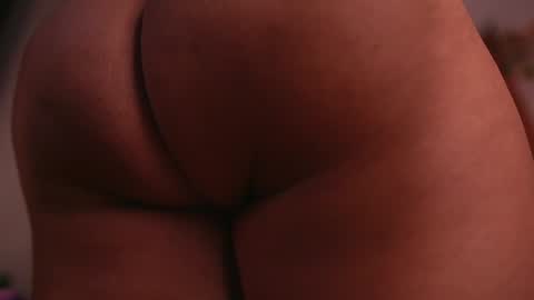 Snapshot of zoey_fox_ chatting on 07/01/26, 02:46 zoey fox online show from 07/01/26, 02:46