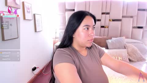 zoey thommpson online show from 02/17/26, 08:04