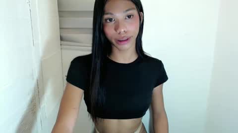 zoey online show from 02/23/25, 11:22