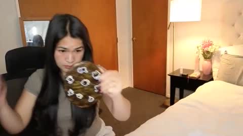 zoeyjohnson24 online show from 04/08/26, 11:10