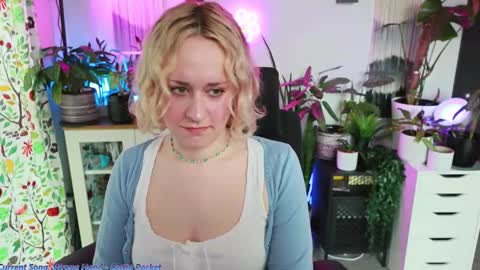 Zoey Ryan online show from 02/20/26, 06:41