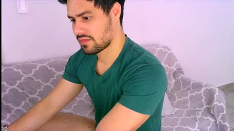 Snapshot of zohan_haidar chatting on 07/08/26, 02:21 ZohanMohamed online show from 07/08/26, 02:21