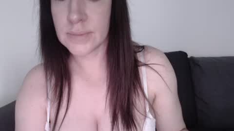 Snapshot of zoibee chatting on 07/24/26, 03:32 zoibee online show from 07/24/26, 03:32
